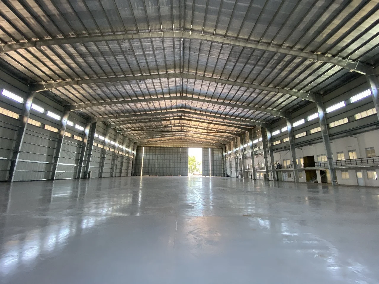 MA60 Y12 and B200 Hangar
